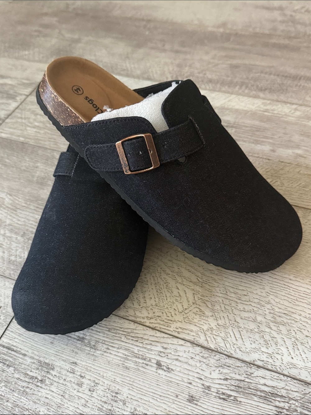 Qomfort Clogs Men’s Size EU 44 Black Buckle Cork Footbed